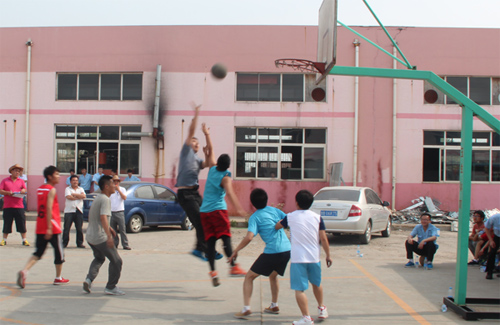 basketball game in 2014 sports meeting